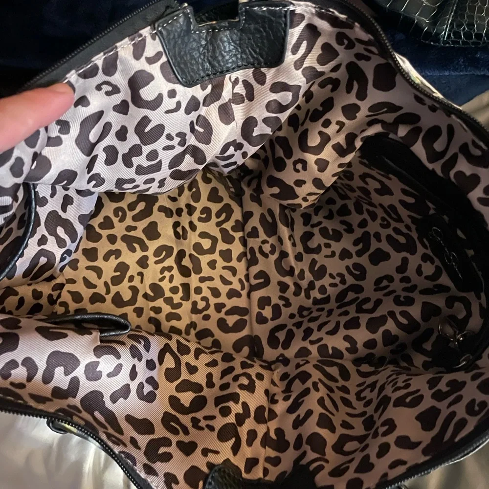 Jessica Simpson Tote/Shoulder Bag - Picture 3 of 5